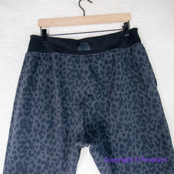 New! Victoria's Secret Cotton High-Rise Fleece Lace-Up Jogger Pants leopard,  XL - Picture 10 of 14